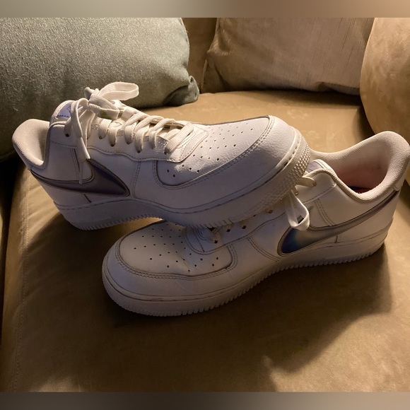 RARE! Nike Air Force 1 White Iridescent Pixel - Picture 1 of 7